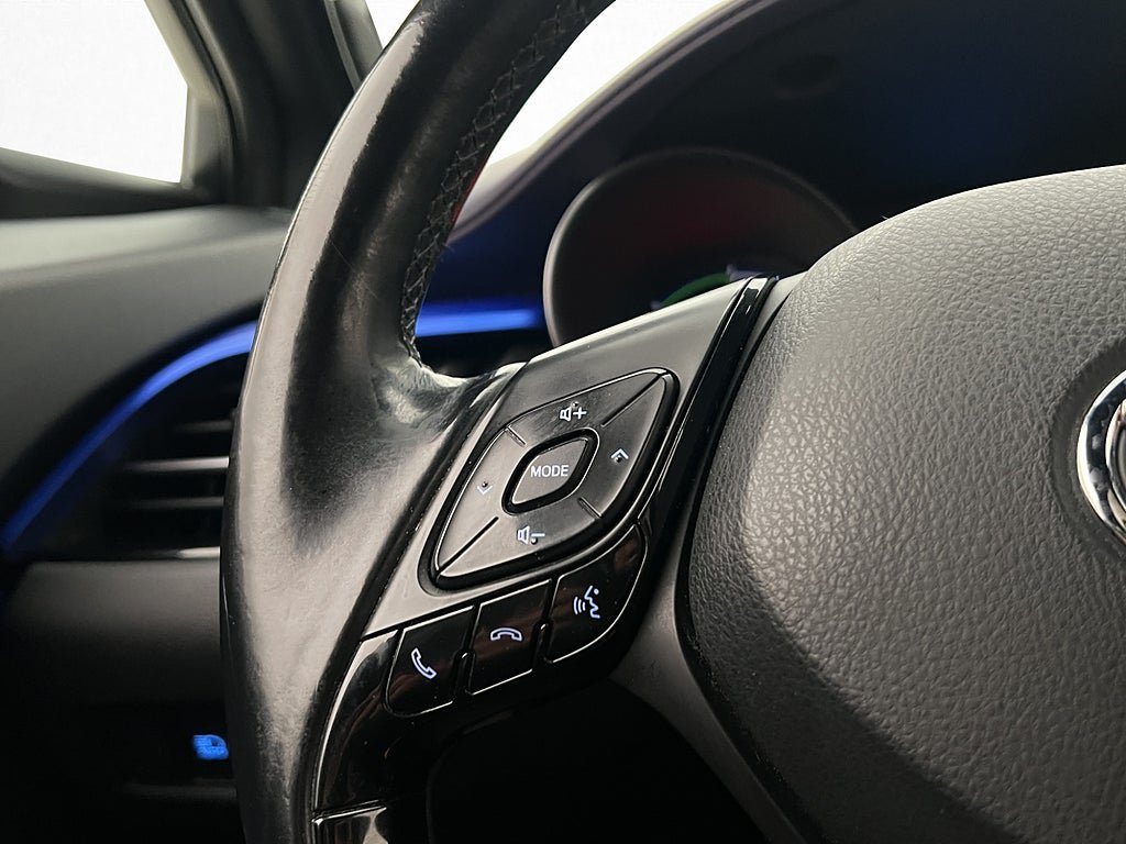 Vehicle Image 19