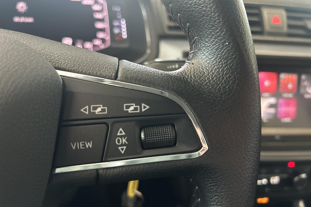 Vehicle Image 26
