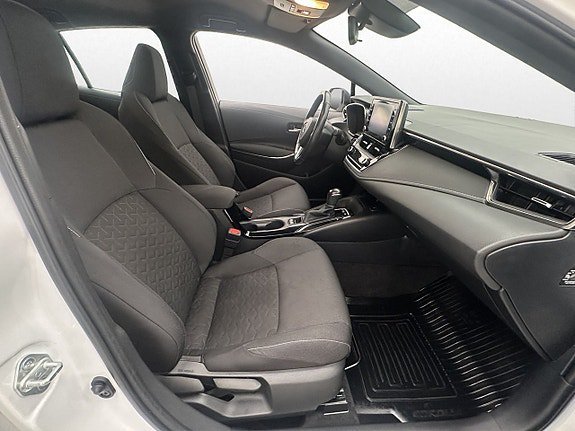 Vehicle Image 23