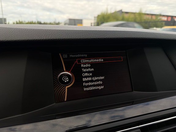 Vehicle Image 26