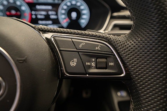 Vehicle Image 24