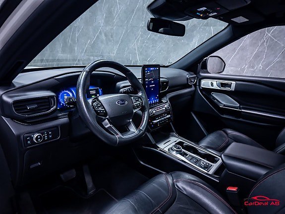 Vehicle Image 11