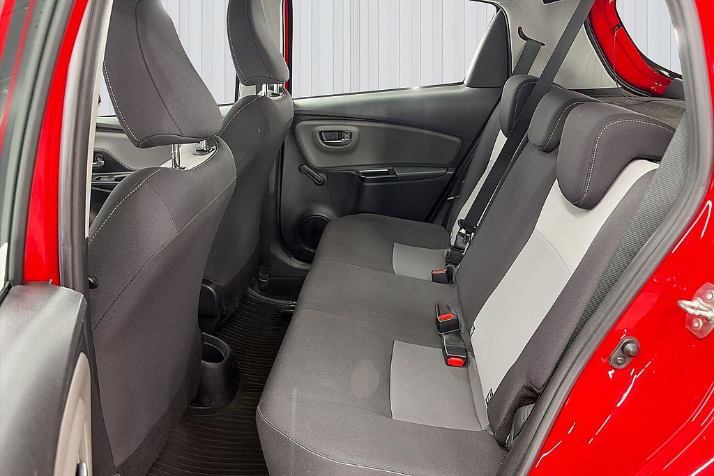 Vehicle Image 18