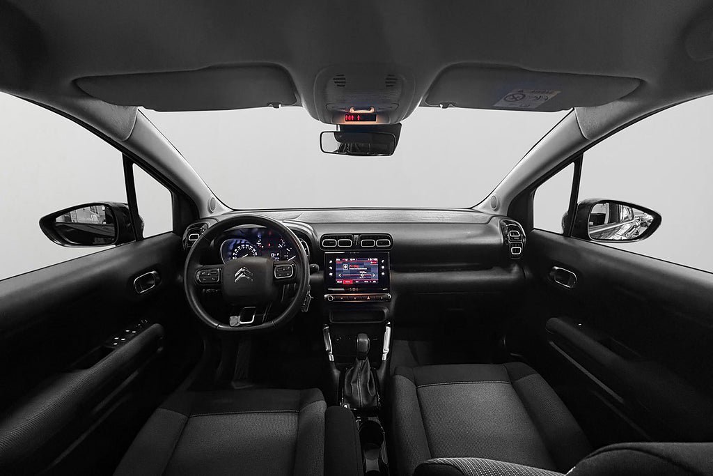 Vehicle Image 13