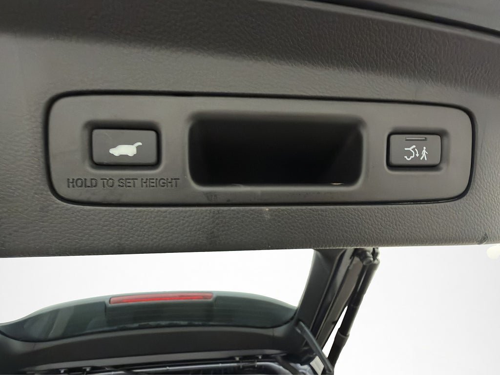 Vehicle Image 26