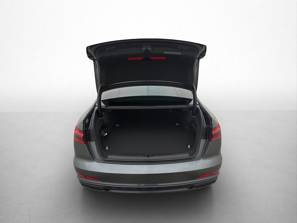 Vehicle Image 30