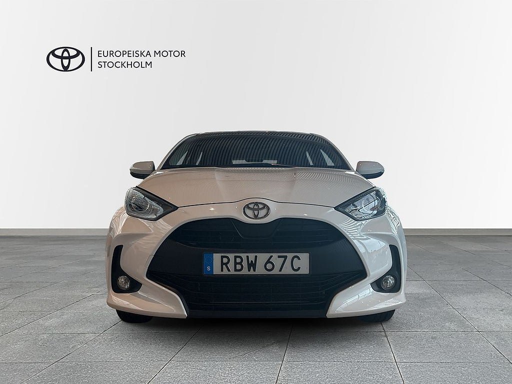 Vehicle Image 5