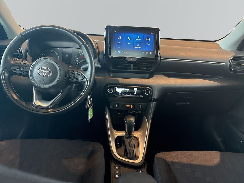 Vehicle Image 8
