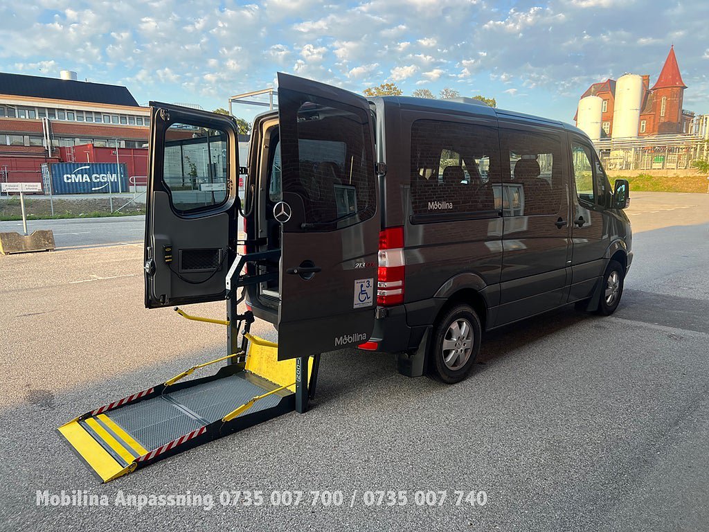 Vehicle Image 26