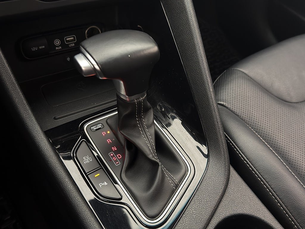 Vehicle Image 24