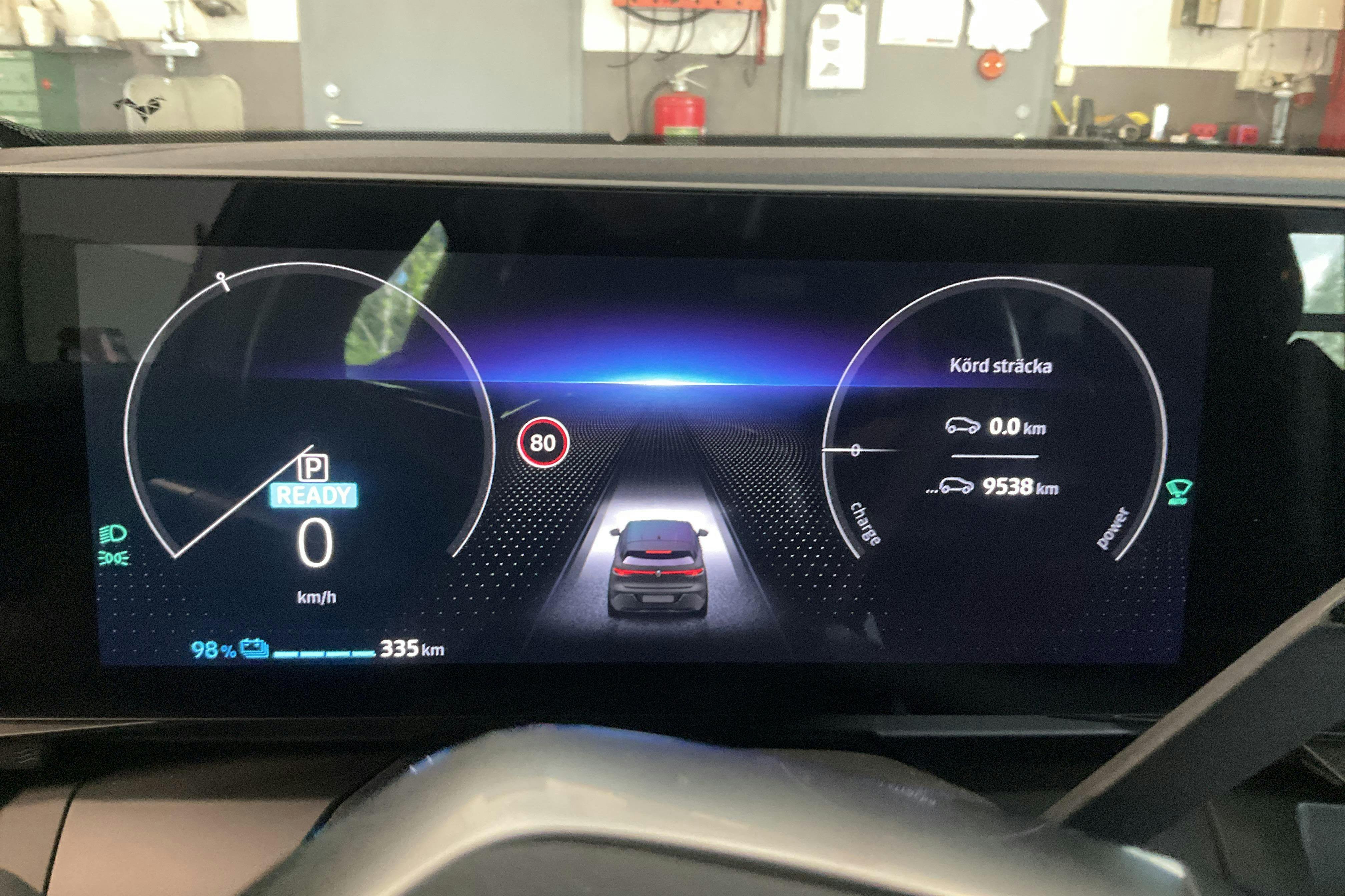 Vehicle Image 10