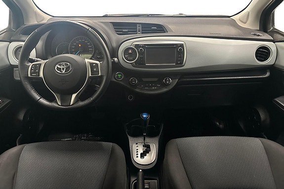 Vehicle Image 12