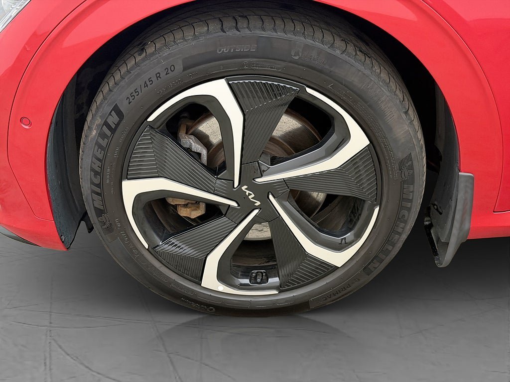 Vehicle Image 35