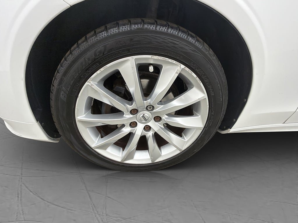Vehicle Image 35