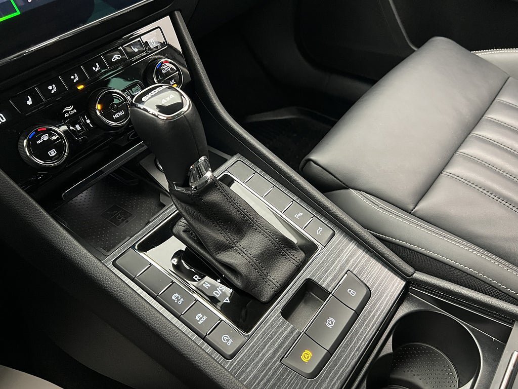 Vehicle Image 26