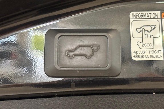 Vehicle Image 28