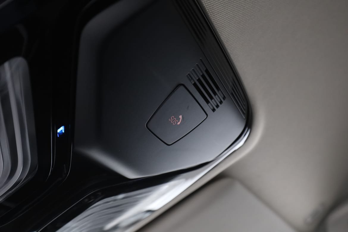 Vehicle Image 32