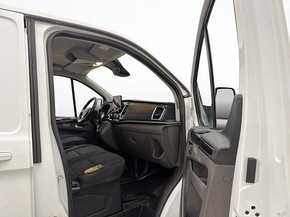 Vehicle Image 33