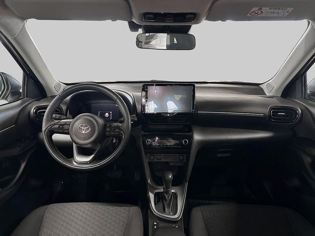 Vehicle Image 11