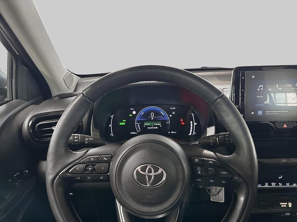 Vehicle Image 14