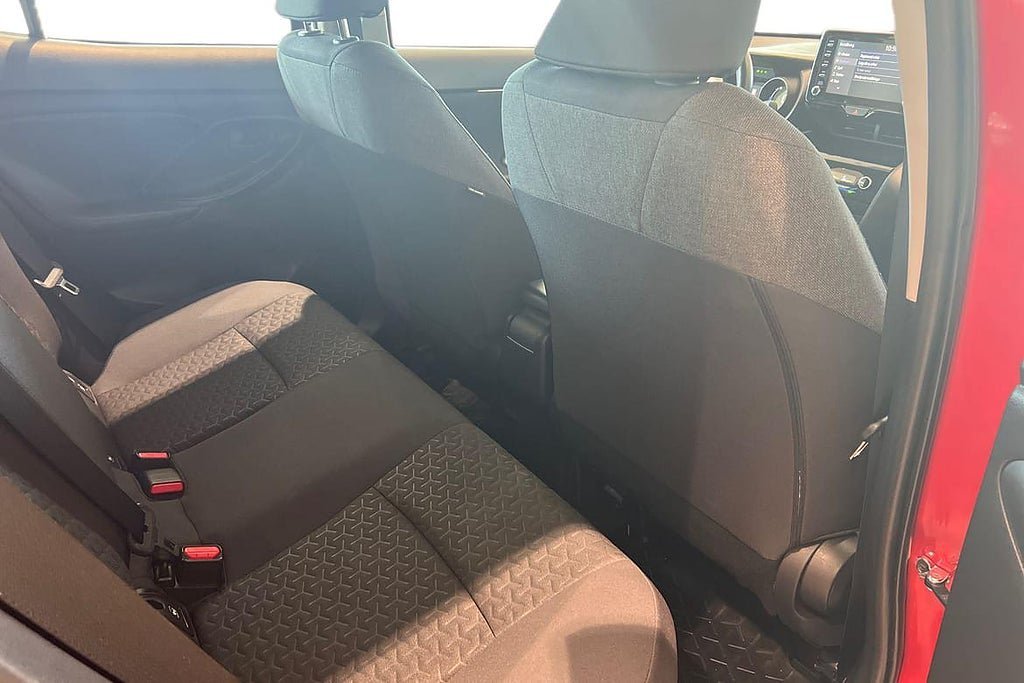 Vehicle Image 9