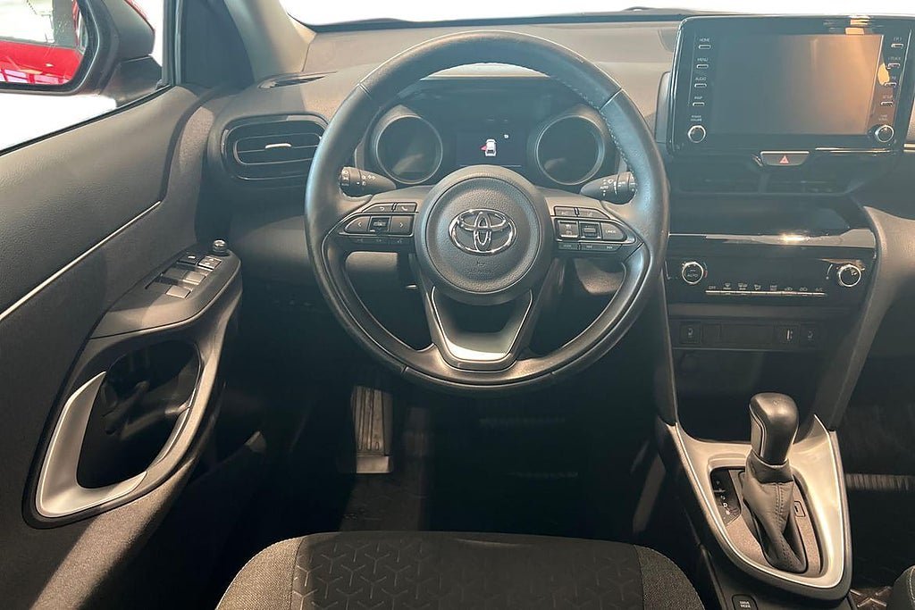 Vehicle Image 11