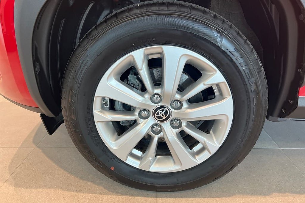 Vehicle Image 17