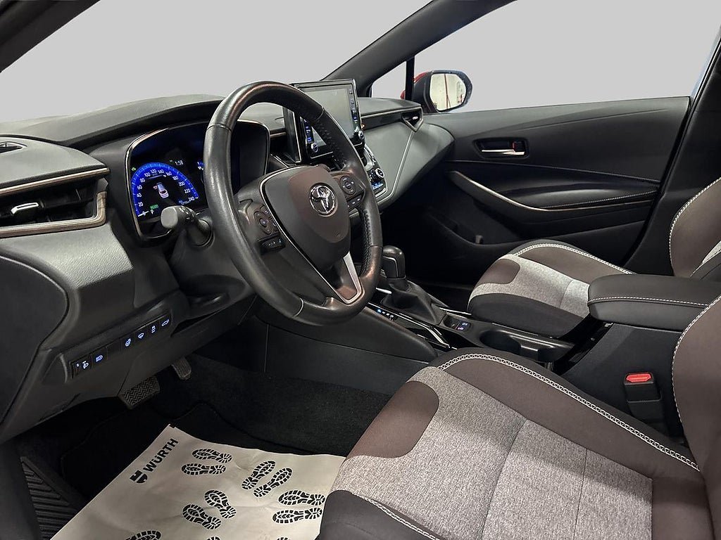 Vehicle Image 14