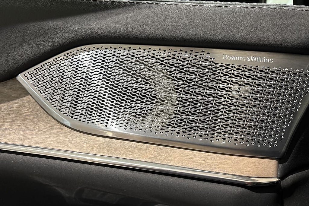Vehicle Image 26