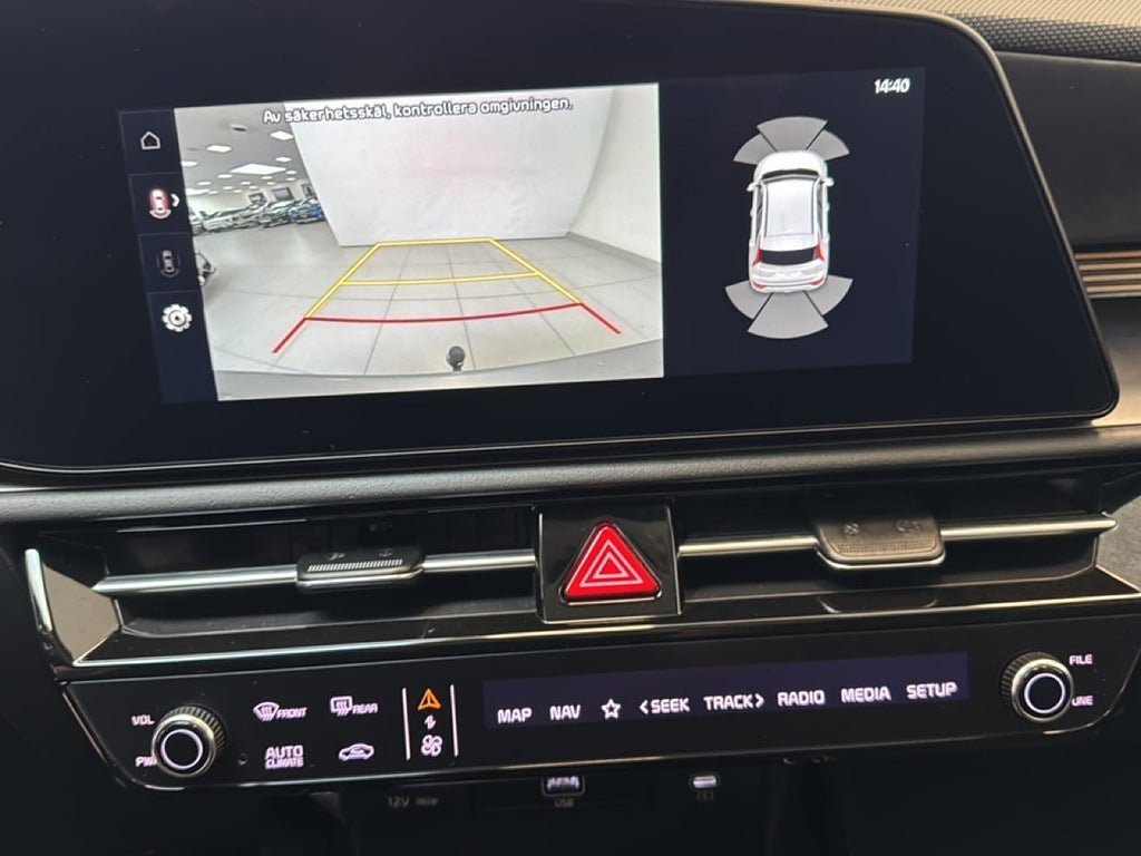Vehicle Image 18