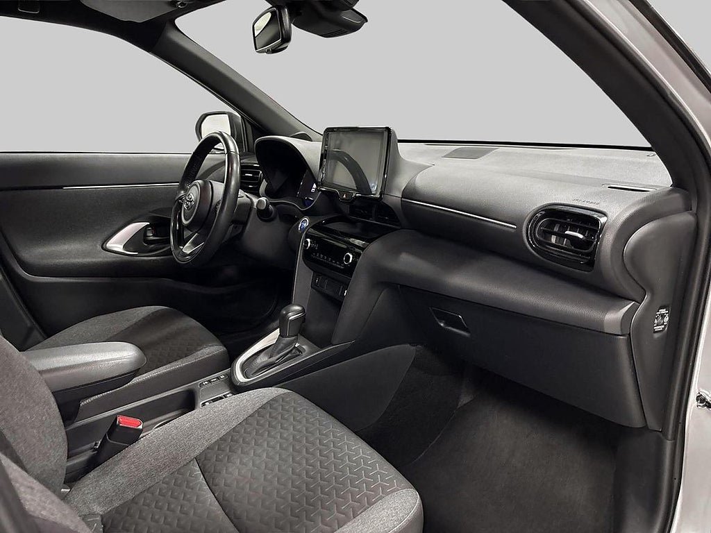 Vehicle Image 10