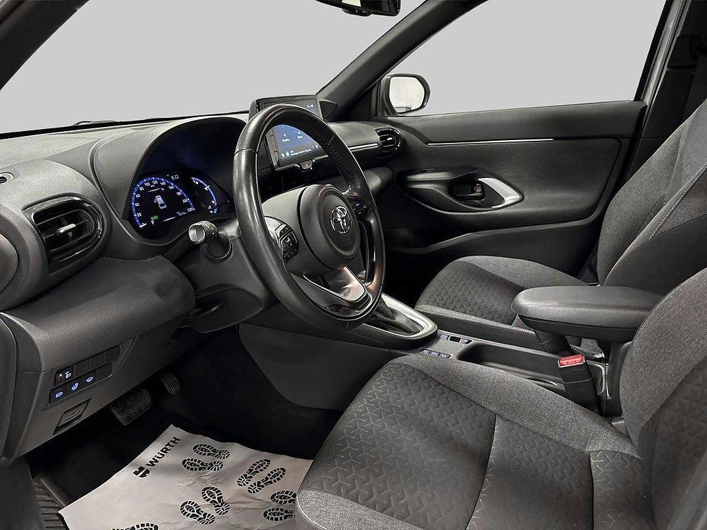 Vehicle Image 14