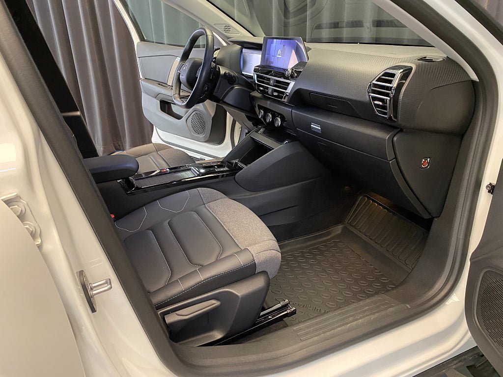 Vehicle Image 39