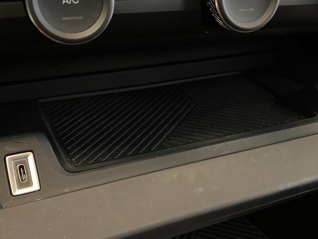 Vehicle Image 63