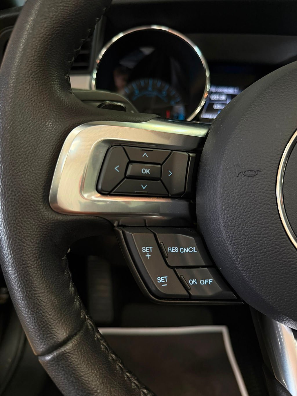 Vehicle Image 19