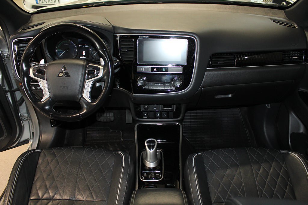 Vehicle Image 19
