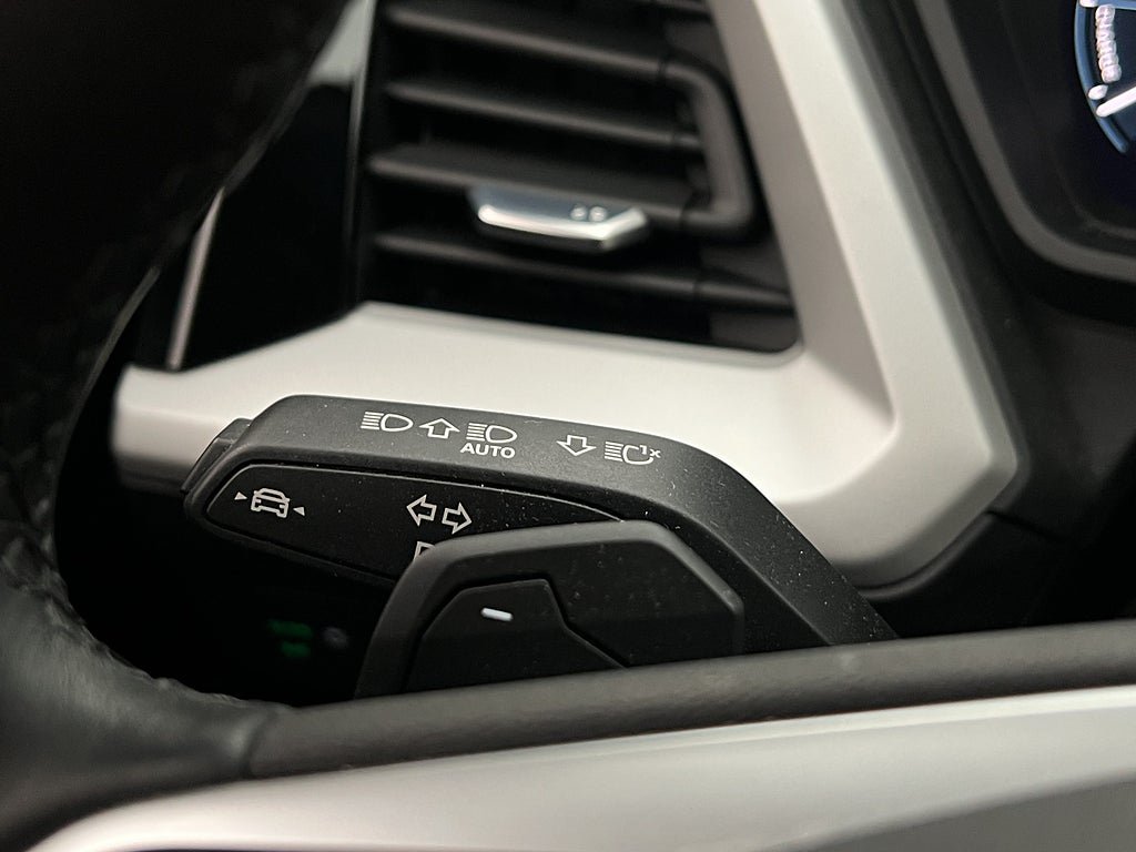 Vehicle Image 27