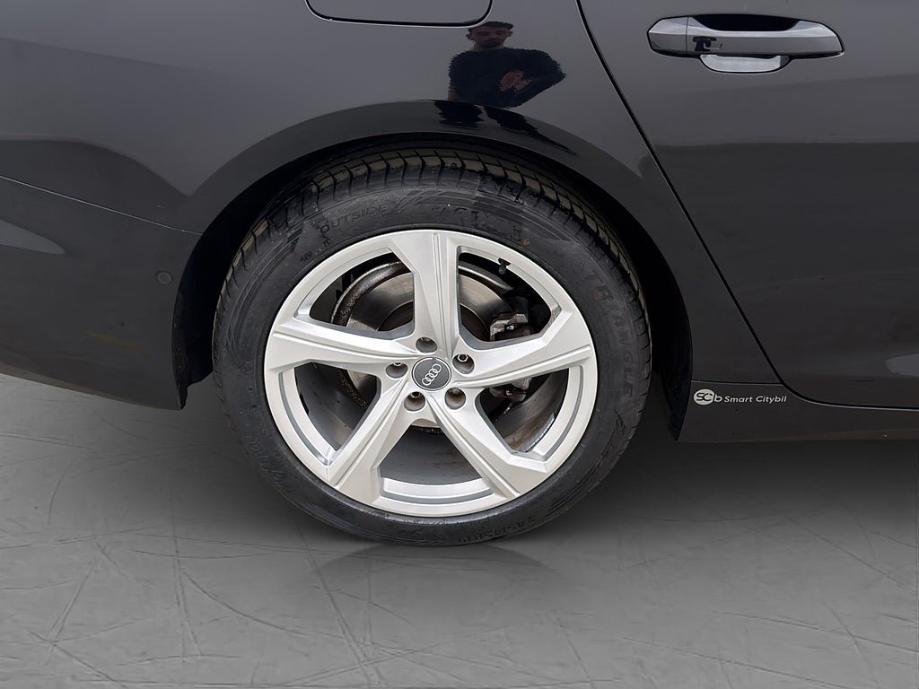 Vehicle Image 31