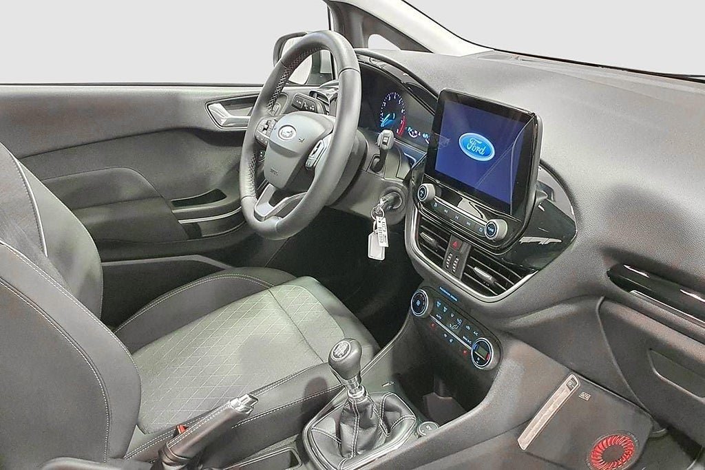 Vehicle Image 16