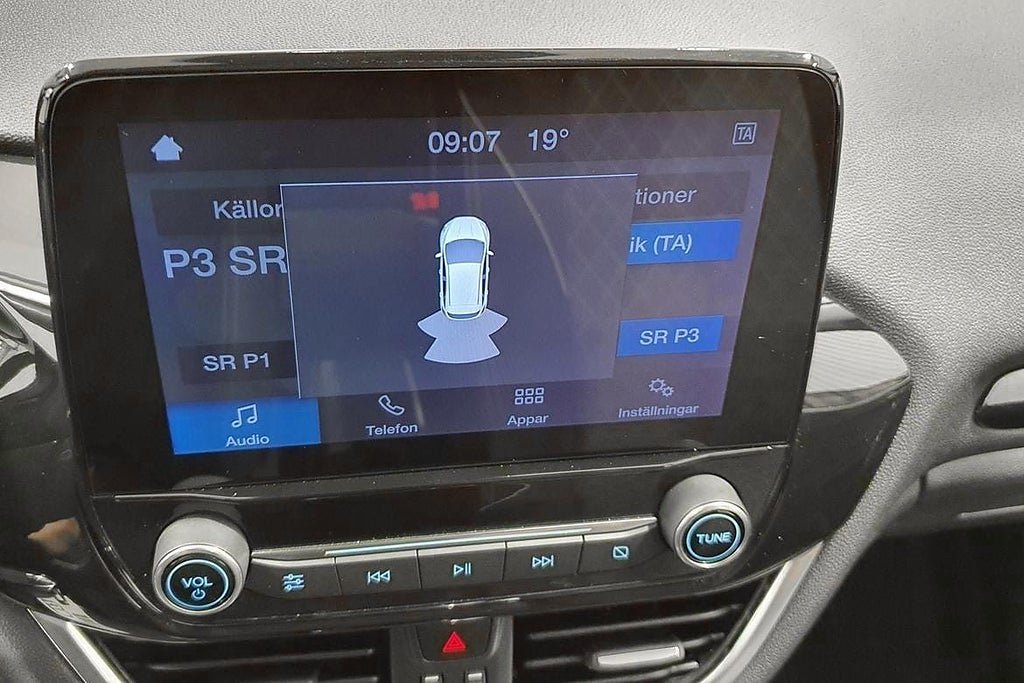 Vehicle Image 23