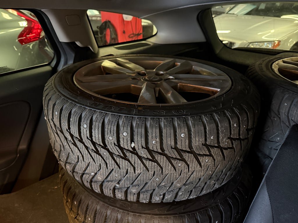 Vehicle Image 13