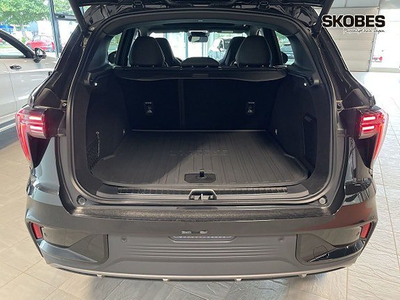 Vehicle Image 15