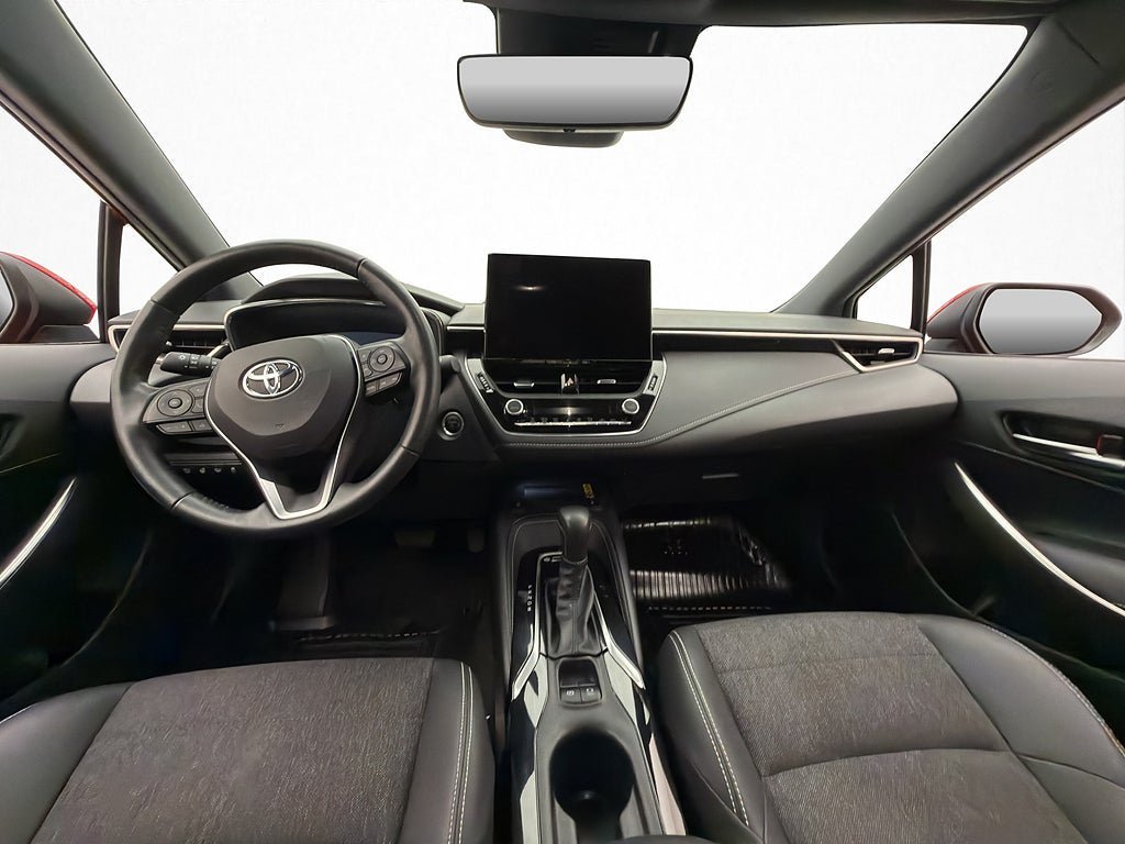 Vehicle Image 12