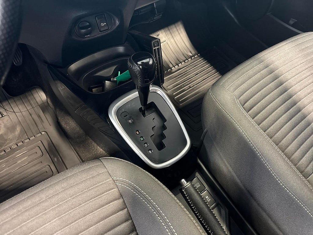 Vehicle Image 18