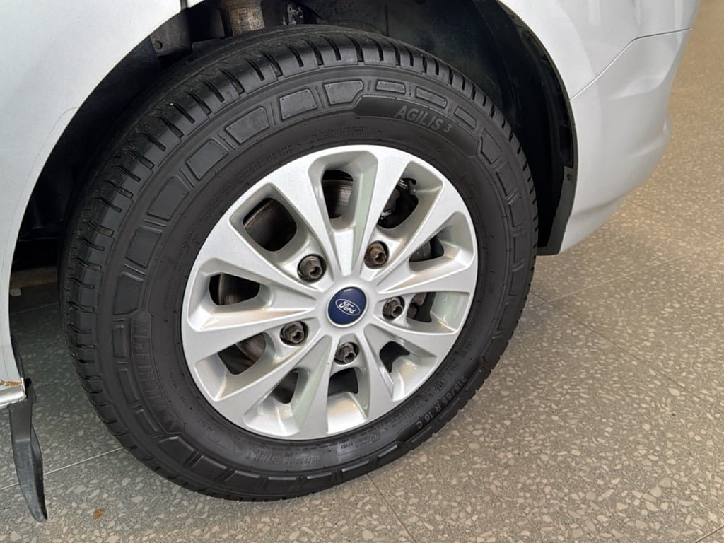 Vehicle Image 20