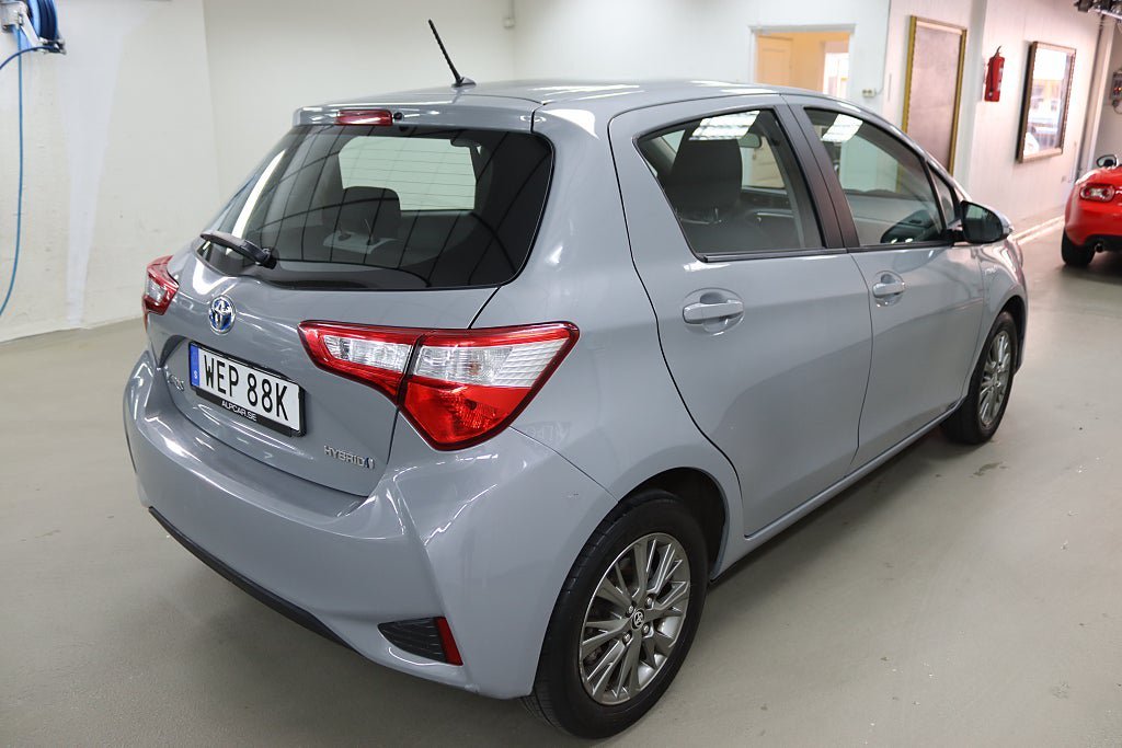 Vehicle Image 7