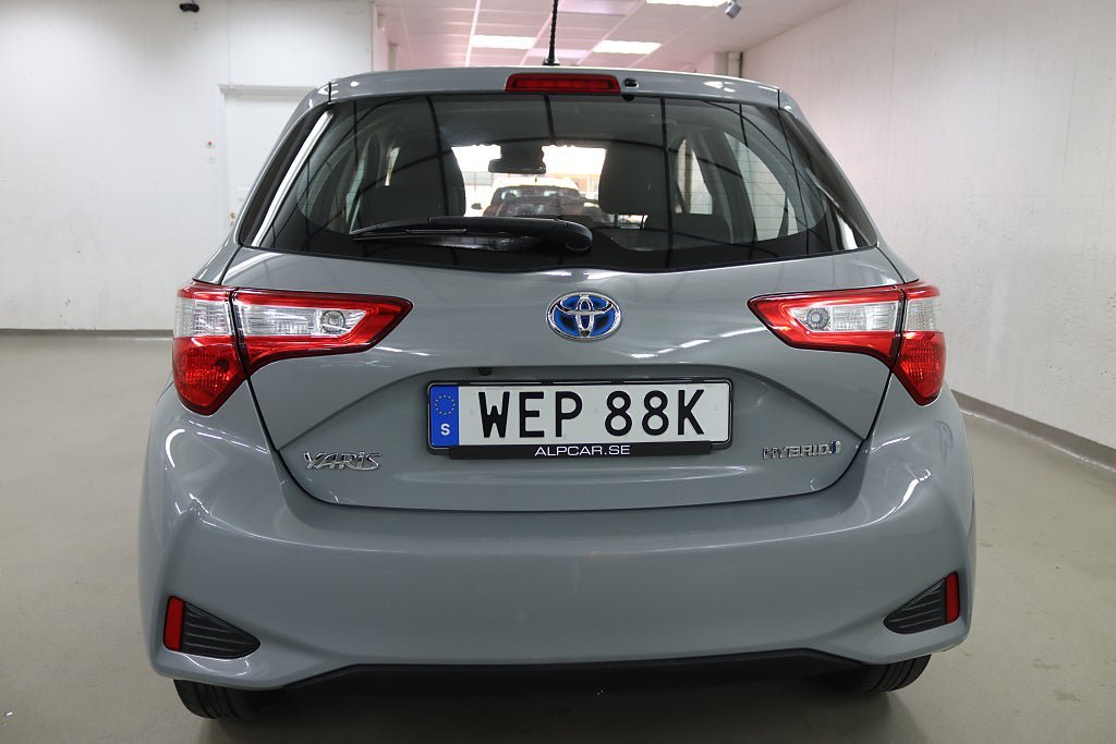 Vehicle Image 9