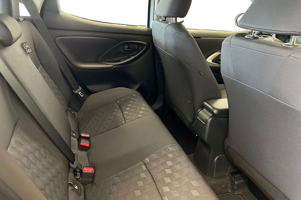 Vehicle Image 7