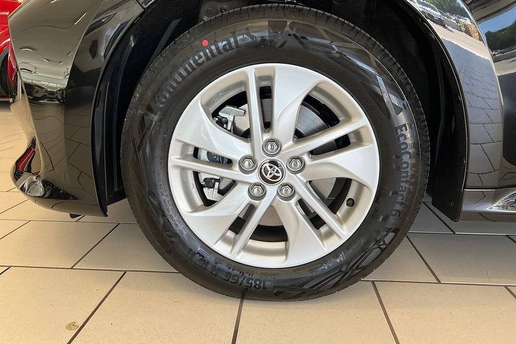 Vehicle Image 15