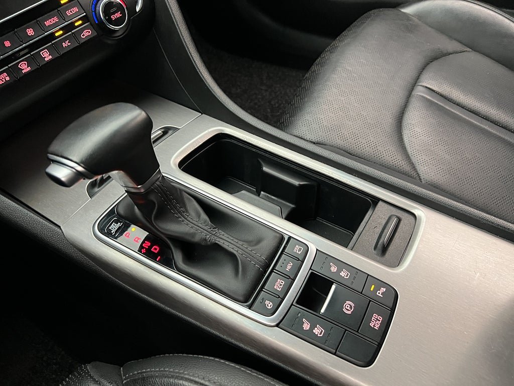 Vehicle Image 24
